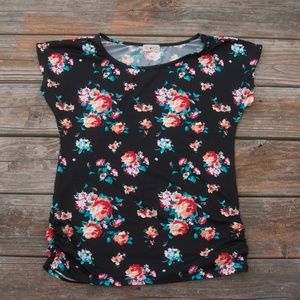 FREE KISSES FLORAL BLOUSE